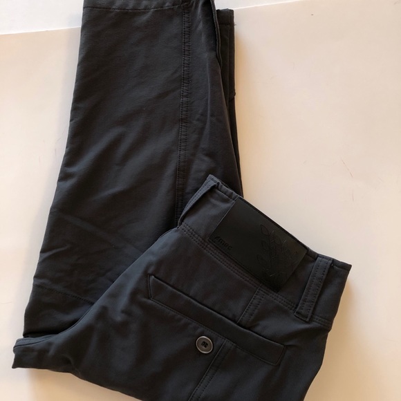 Mountain Equipment Co-op Women’s 4 Capris, EUC - Picture 4 of 9